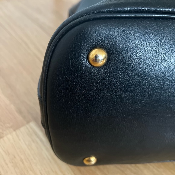 Saint Laurent leather tote - Picture 7 of 11